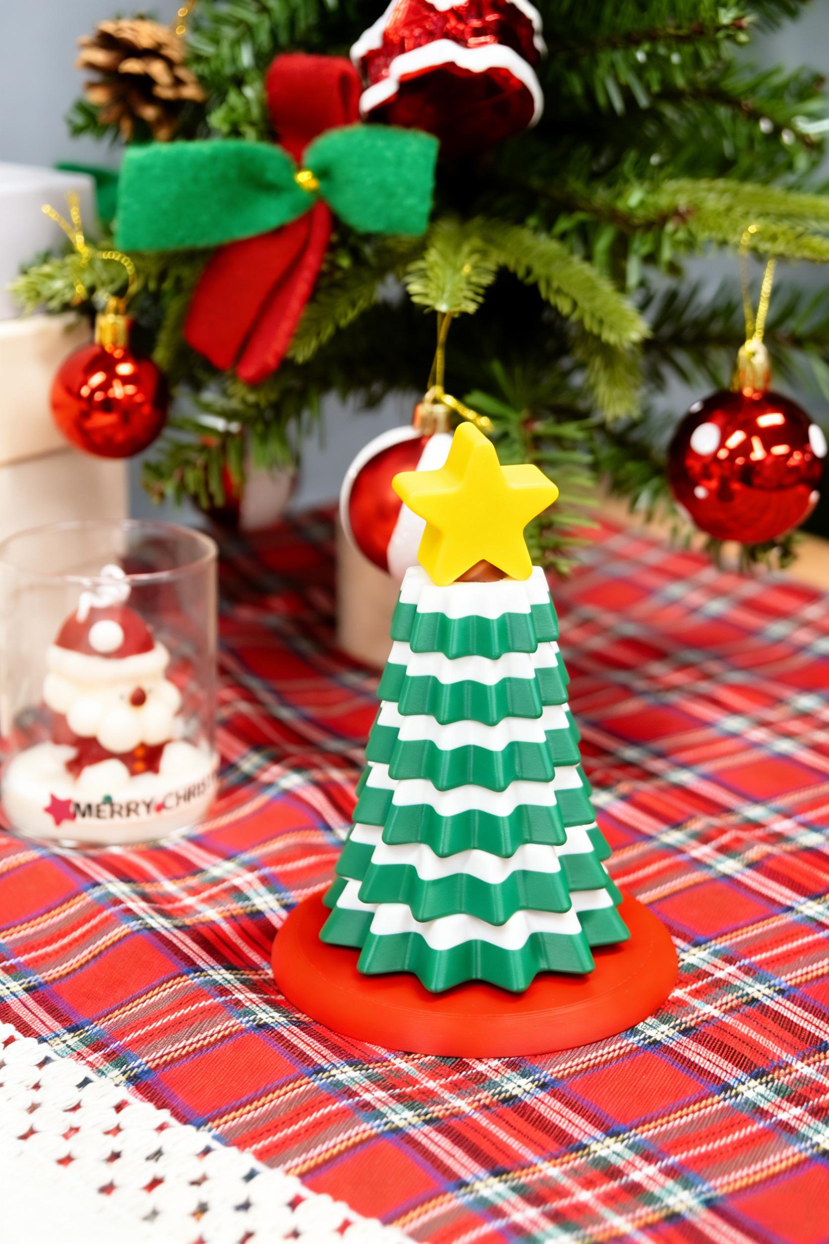 3D printed rotating Christmas tree toy, Christmas decoration